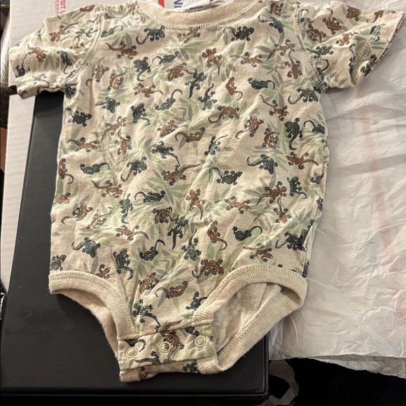Sprockets Other - Sprockets lizard Print Kids One Piece 12 months